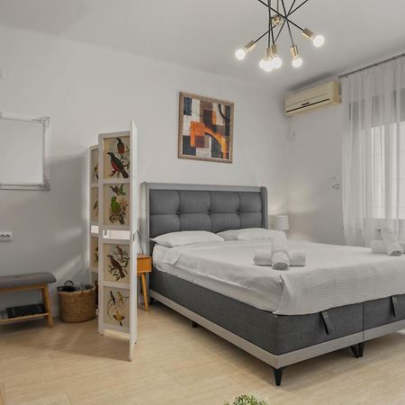 Upscale Studio, Walking Distance From The Old Town Bucharest Exterior photo